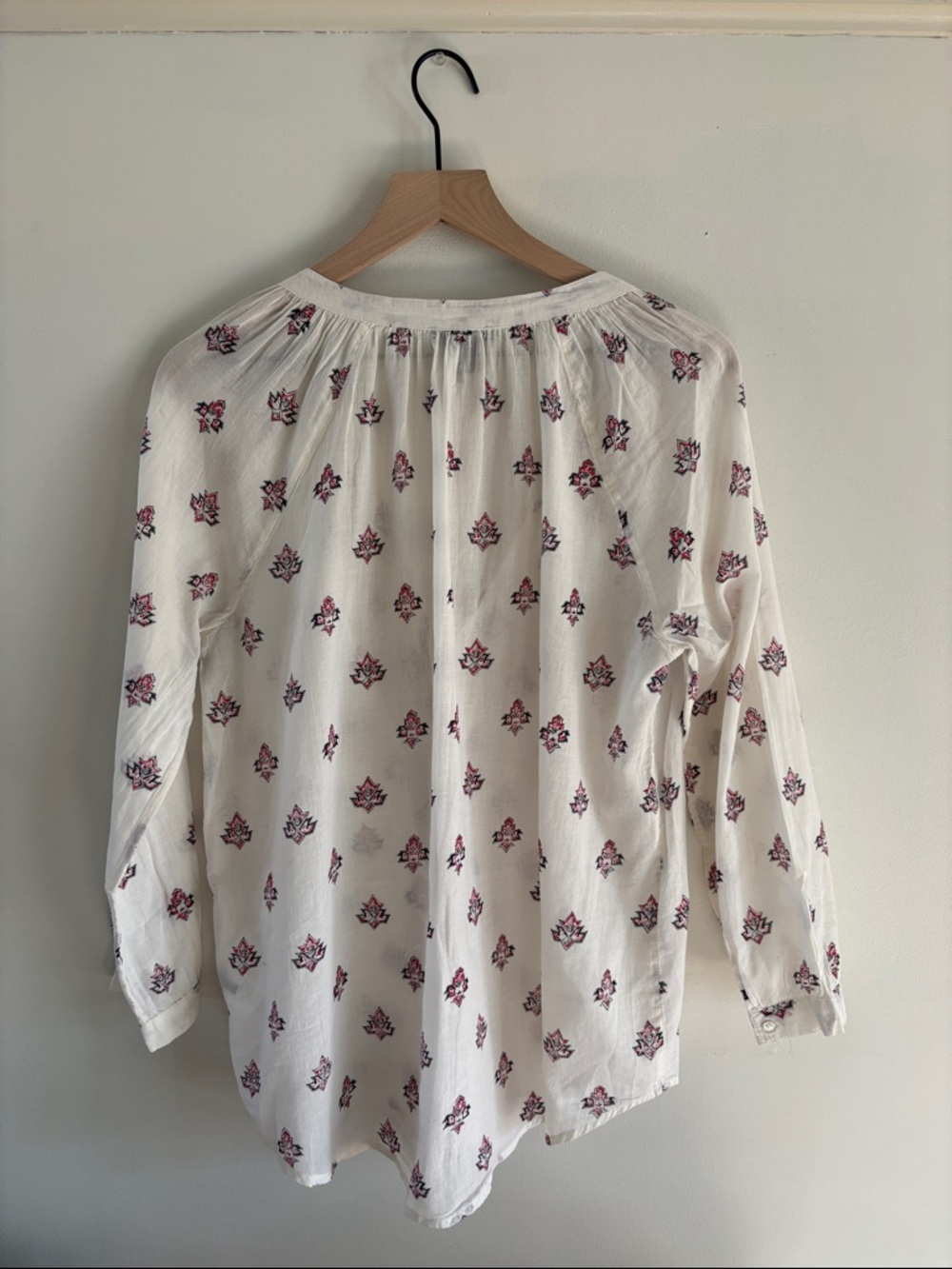PAIGE • 100% cotton button down blouse with red and black boho print - Picture 6 of 6